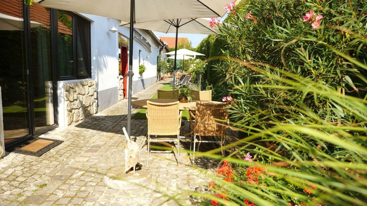 Gaestehaus Doris Purbach am Neusiedlersee Exteriör bild