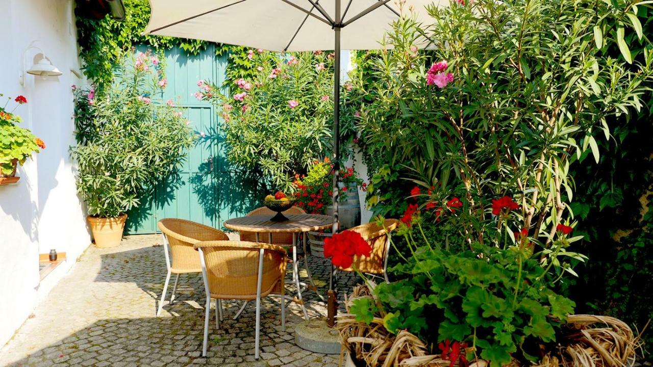 Gaestehaus Doris Purbach am Neusiedlersee Exteriör bild